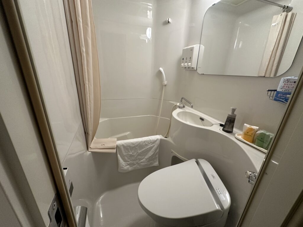 シンプルハートホテル大阪のバスルーム（トイレ、洗面所、お風呂、シャワー）